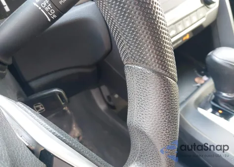 2018 Honda Civic Lx z USA, uszkodzony, nr VIN 2HGFC2F58JH546981